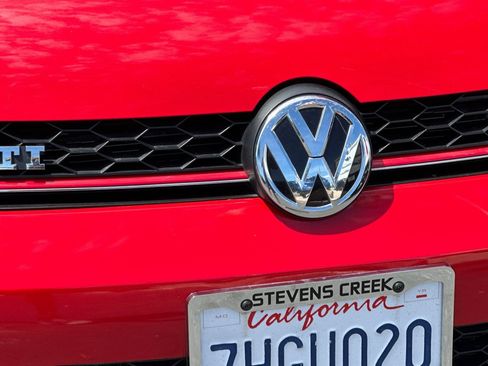 Used 2015 Volkswagen GTI S FWD image 42