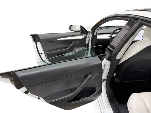 Certified 2023 Tesla Model 3 Standard Range RWD image 10