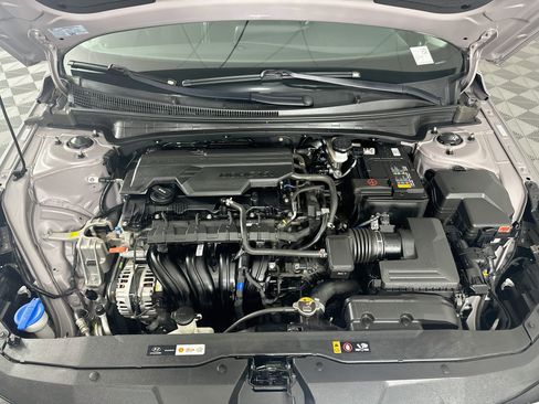 Used 2023 Hyundai Elantra SEL FWD image 31