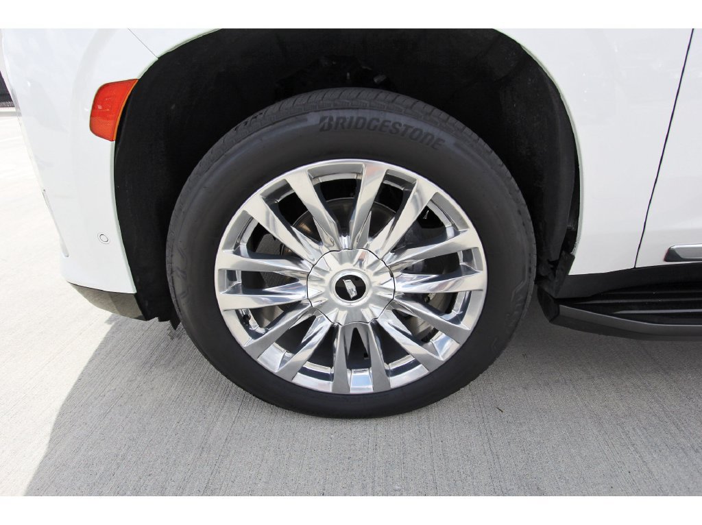 Used 2023 Cadillac Escalade ESV Premium Luxury AWD/4WD image 33