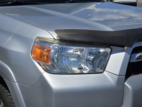 Used 2011 Toyota 4Runner Limited AWD/4WD image 8