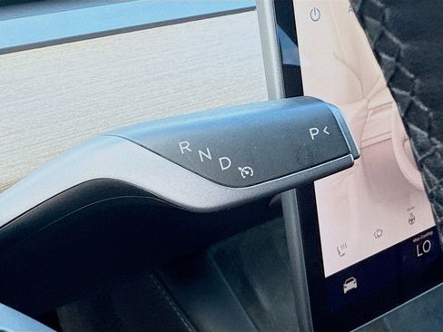 Used 2023 Tesla Model 3 Standard Range RWD image 14