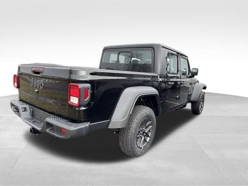 New 2026 Jeep Gladiator Sport image 7