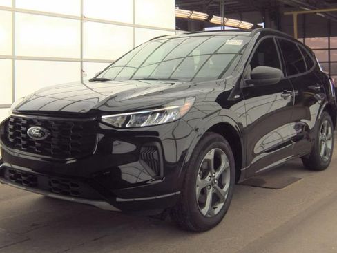 Used 2024 Ford Escape ST-Line w/ Tech Pack #1 image 2
