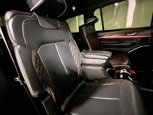 Used 2021 Jeep Grand Cherokee L Summit w/ Advanced Protech Group IV image 36