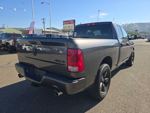 Used 2019 RAM 1500 Express w/ Wheel & Sound Group AWD/4WD image 17