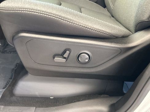 Used 2024 RAM 1500 Big Horn RWD image 42