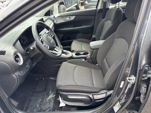 Used 2023 Kia Forte LXS FWD image 14