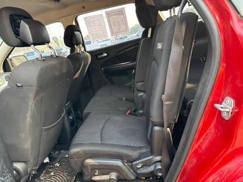 Used 2015 Dodge Journey American Value Package w/ Flexible Seating Group FWD image 23