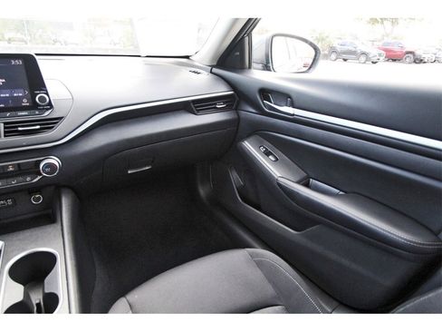 Used 2022 Nissan Altima 2.5 SV image 10