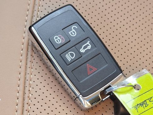 New 2025 Land Rover Defender 110 S image 45