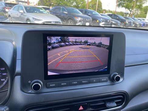 Certified 2023 Hyundai Kona SEL AWD/4WD image 11