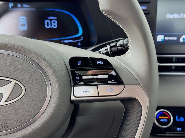 Certified 2025 Hyundai Elantra Sport FWD image 18