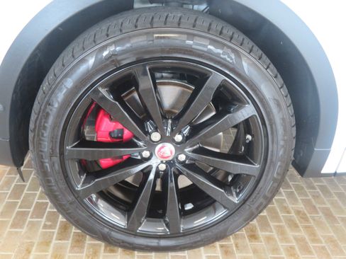 Used 2020 Jaguar E-PACE R-Dynamic SE AWD/4WD image 7