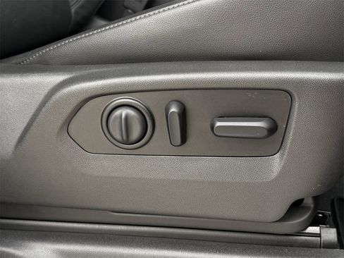 Used 2020 Chevrolet Silverado 1500 LTZ w/ LTZ Texas Edition image 31