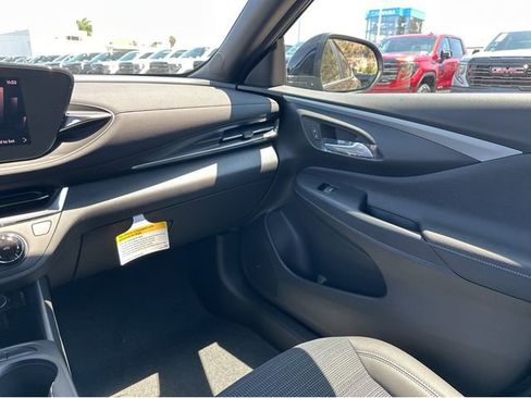 New 2025 Buick Envista Preferred w/ Convenience I Package image 17