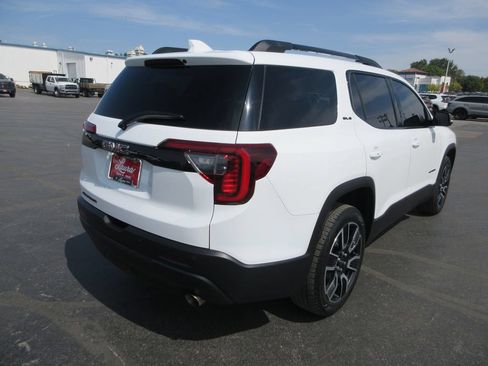 Used 2021 GMC Acadia SLE w/ Driver Convenience Package FWD image 4