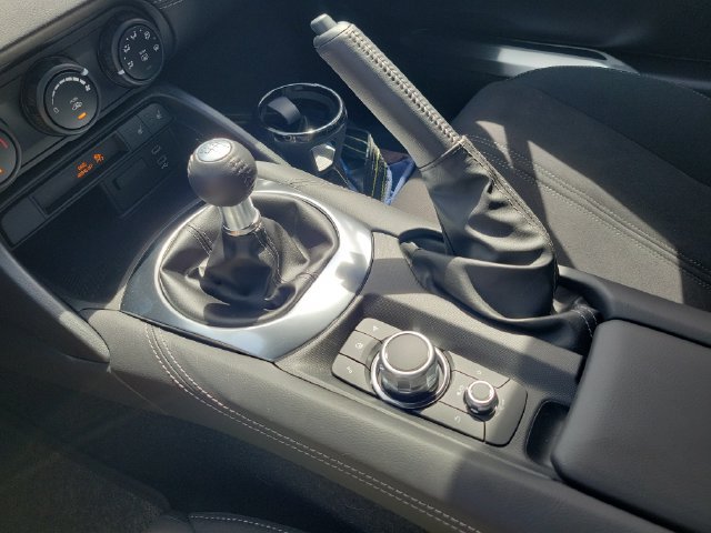 New 2026 MAZDA MX-5 Miata Club w/ Interior Package RWD image 16
