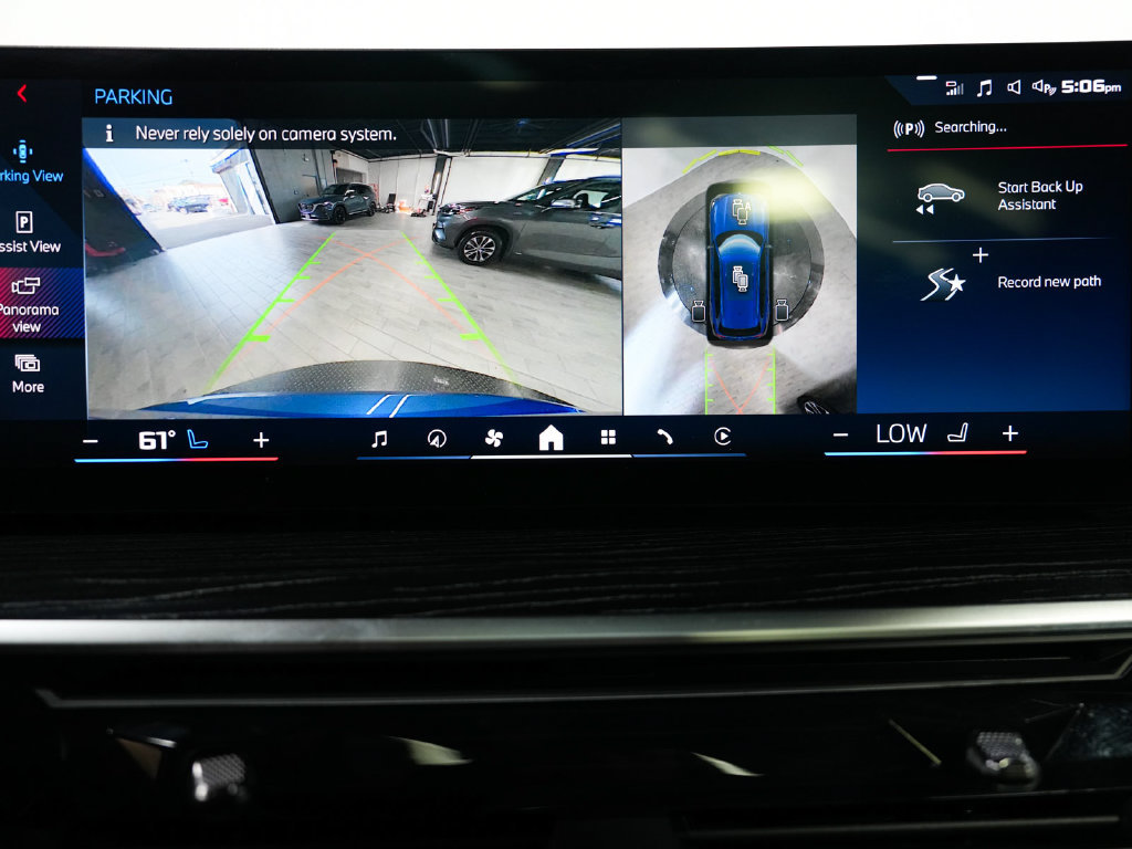 Used 2025 BMW X5 M60i AWD/4WD image 19