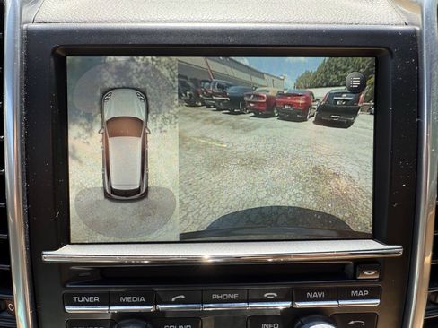 Used 2016 Porsche Cayenne AWD/4WD image 33