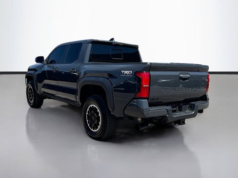 Used 2024 Toyota Tacoma TRD Off-Road w/ TRD Off Road Premium Package image 5