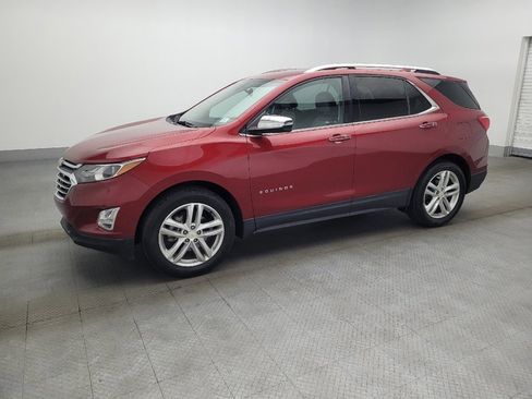 Used 2019 Chevrolet Equinox Premier FWD image 2