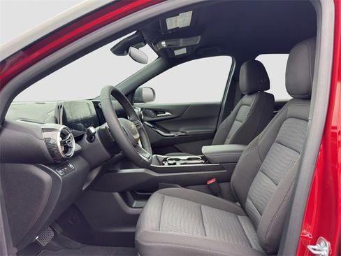 New 2026 Chevrolet Equinox LT image 9