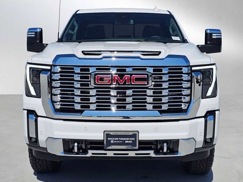New 2026 GMC Sierra 3500 Denali AWD/4WD image 8
