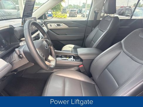 Certified 2026 Ford Explorer Active w/ Active Comfort Package RWD image 11