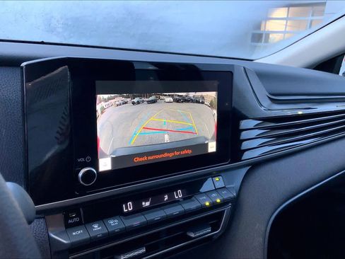 Used 2026 Toyota Camry LE image 28