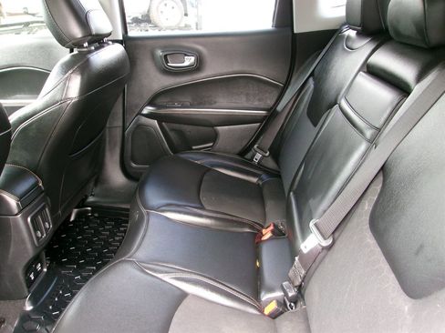 Used 2019 Jeep Compass Latitude w/ Popular Equipment Group image 15