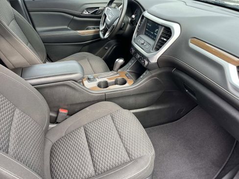 Used 2019 GMC Acadia SLE image 26