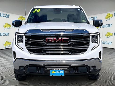 Used 2024 GMC Sierra 1500 SLT image 2