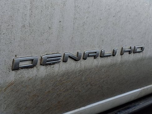 Used 2024 GMC Sierra 2500 Denali Ultimate w/ Max Trailering Package image 9