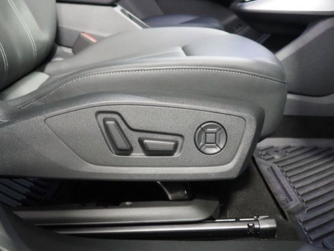Used 2024 Audi Q4 e-tron Premium w/ Convenience Package AWD/4WD image 57
