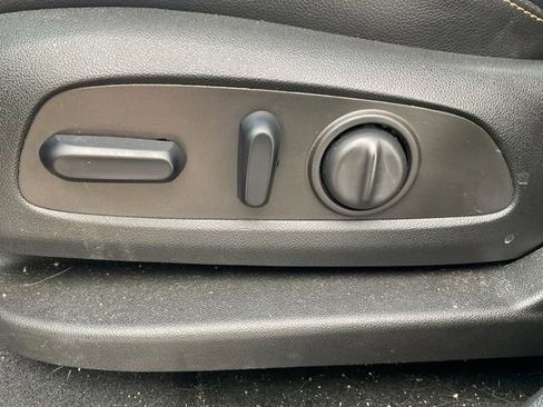 Certified 2021 Chevrolet Equinox Premier FWD image 27