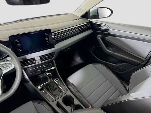 New 2026 Volkswagen Jetta SE image 24