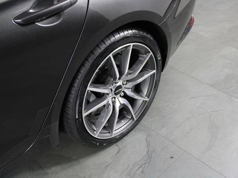 Used 2025 Genesis G70 2.5T RWD image 11