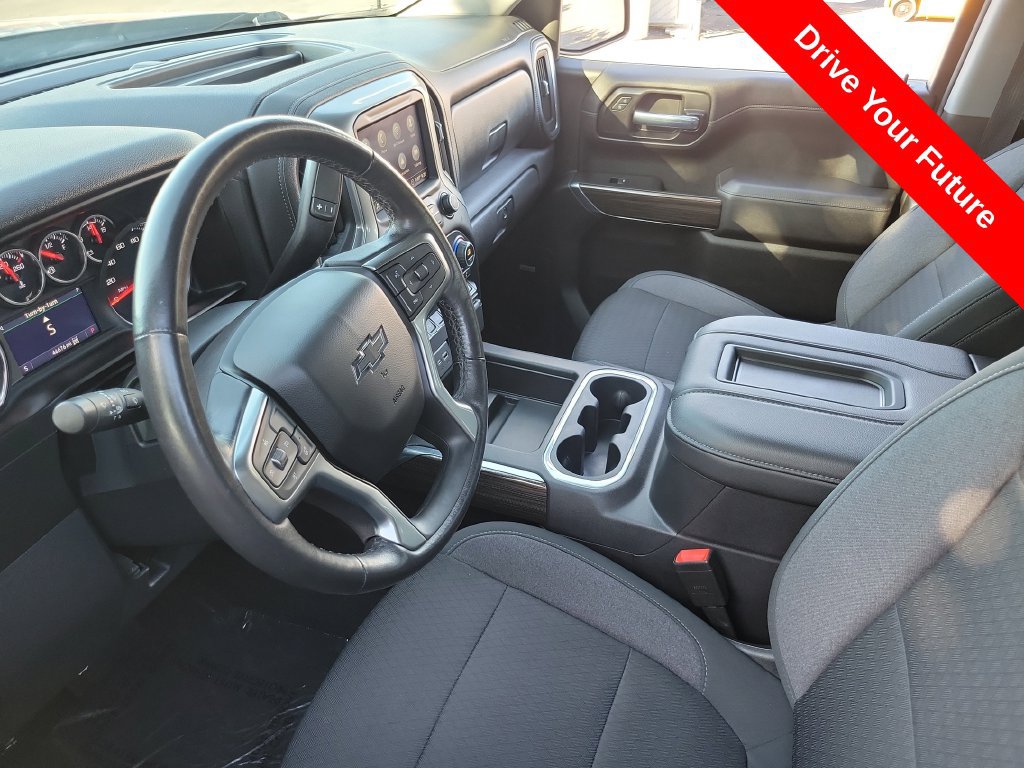 Used 2020 Chevrolet Silverado 1500 RST AWD/4WD image 3