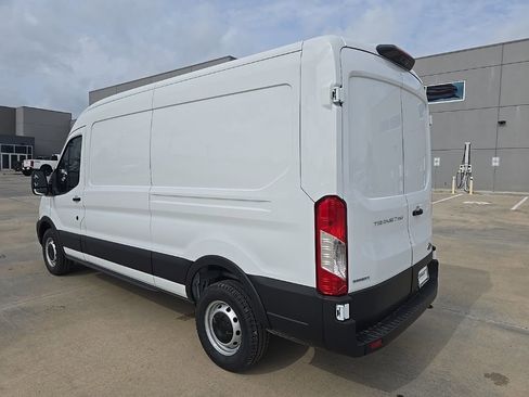 New 2025 Ford Transit 250 148 Medium Roof RWD image 6