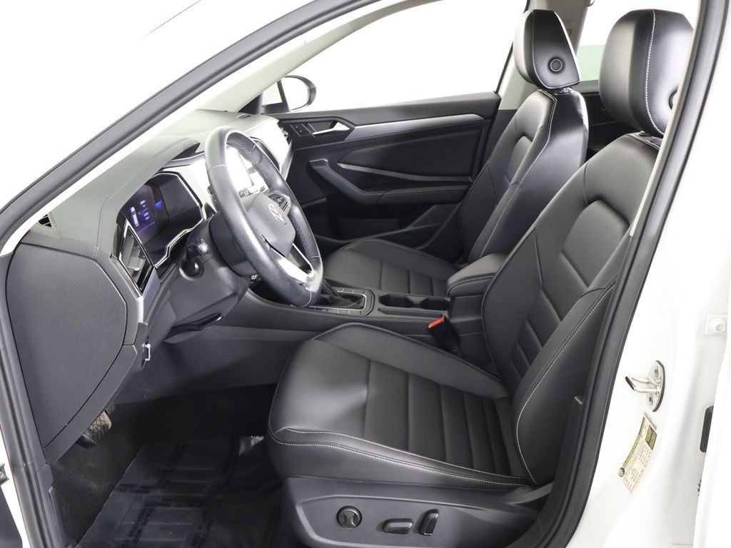 Used 2022 Volkswagen Jetta SE FWD image 27