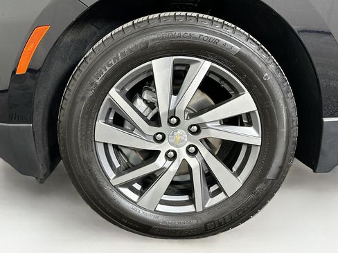 Used 2024 Chevrolet Equinox LT image 11