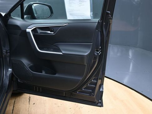 Used 2024 Toyota RAV4 XLE w/ Convenience Package FWD image 38