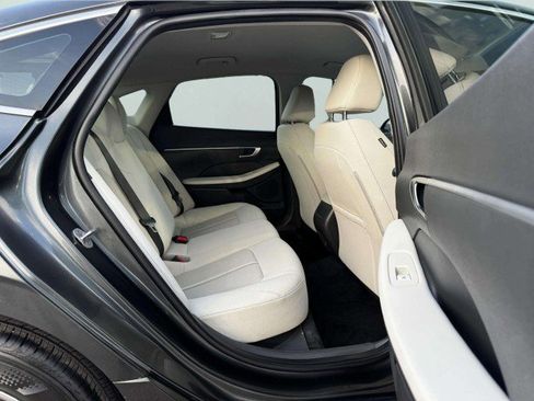 Used 2025 Hyundai Sonata SE image 42