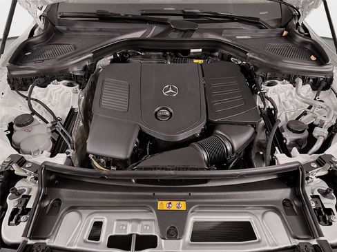 Used 2026 Mercedes-Benz GLC 300 4MATIC image 40
