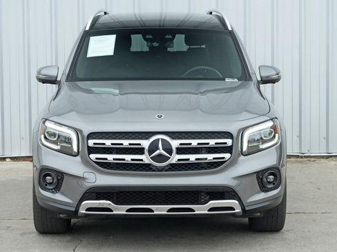 Used 2020 Mercedes-Benz GLB 250 4MATIC w/ Premium Package image 49