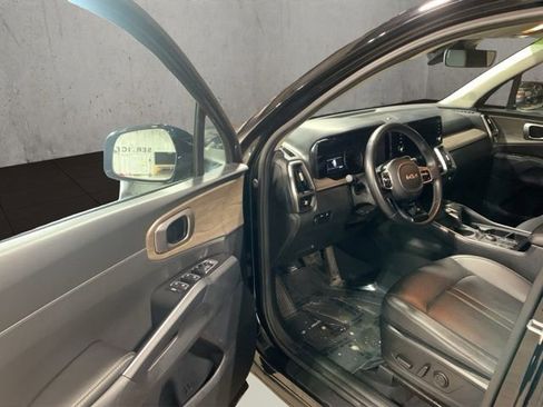 Used 2023 Kia Sorento S AWD/4WD image 9