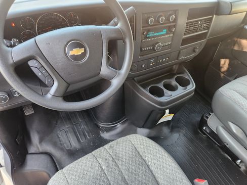 New 2024 Chevrolet Express 3500 w/ Power Convenience Package image 27