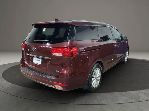 Used 2018 Kia Sedona EX image 5