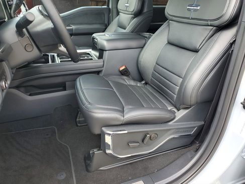 New 2026 Ford F250 Platinum image 16